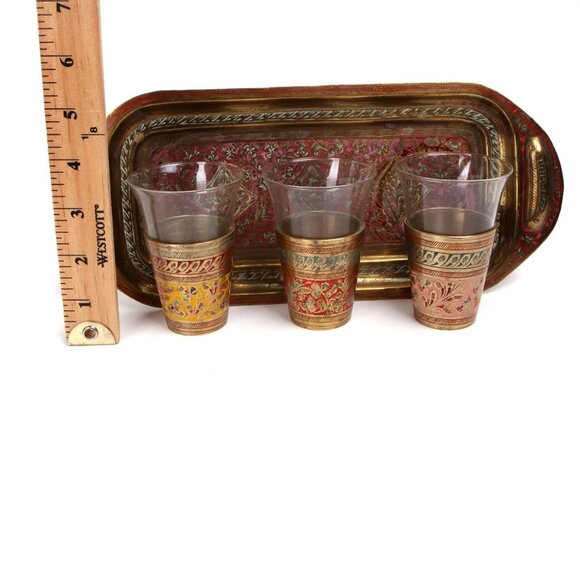 Vintage Indian Brass & Glass Hammered Cups & Tray  Engraved Floral Lassi - 4 Set - Picture 7 of 9